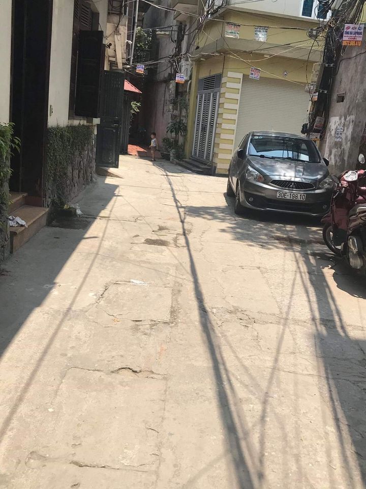 CHỦ CẦN TIỀN BÁN GẤP NHÀ PHỐ TÂN MAI - 45M2 VỀ Ở LUÔN - CHỈ 2,95 TỶ. LH: 0947205818