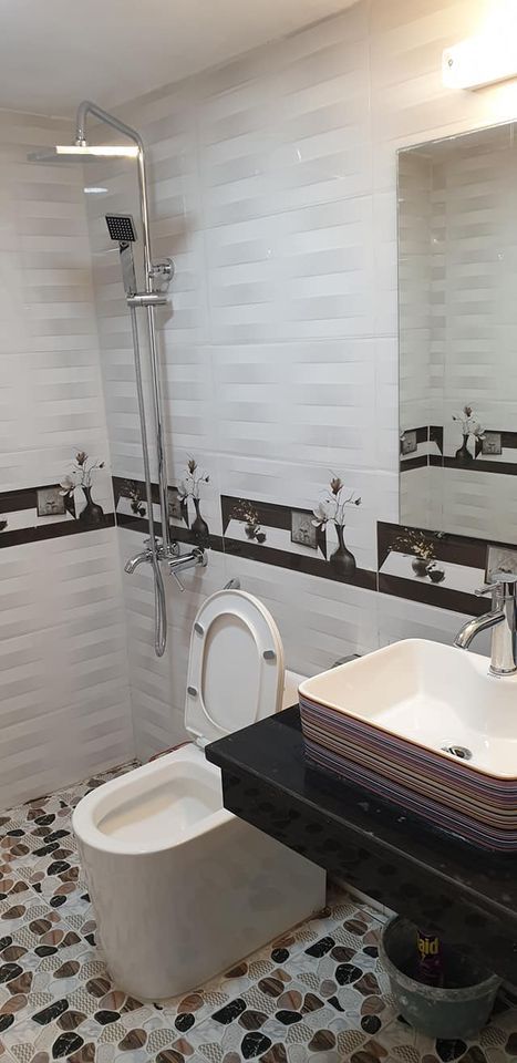 NHÀ MỚI - LÔ GÓC PHỐ BỒ ĐỀ 30M2, 5 TẦNG, CHỈ 3.1 TỶ, Ở LUÔN.