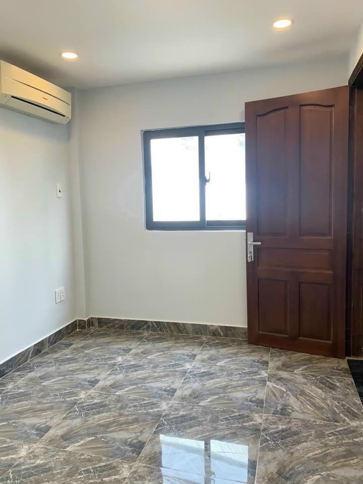 Cho thuê Nhà mặt tiền hẽm Huỳnh Tấn Phát, Quận 7 DT: 4x8m, DTSD: 60m2; Hướng Bắc