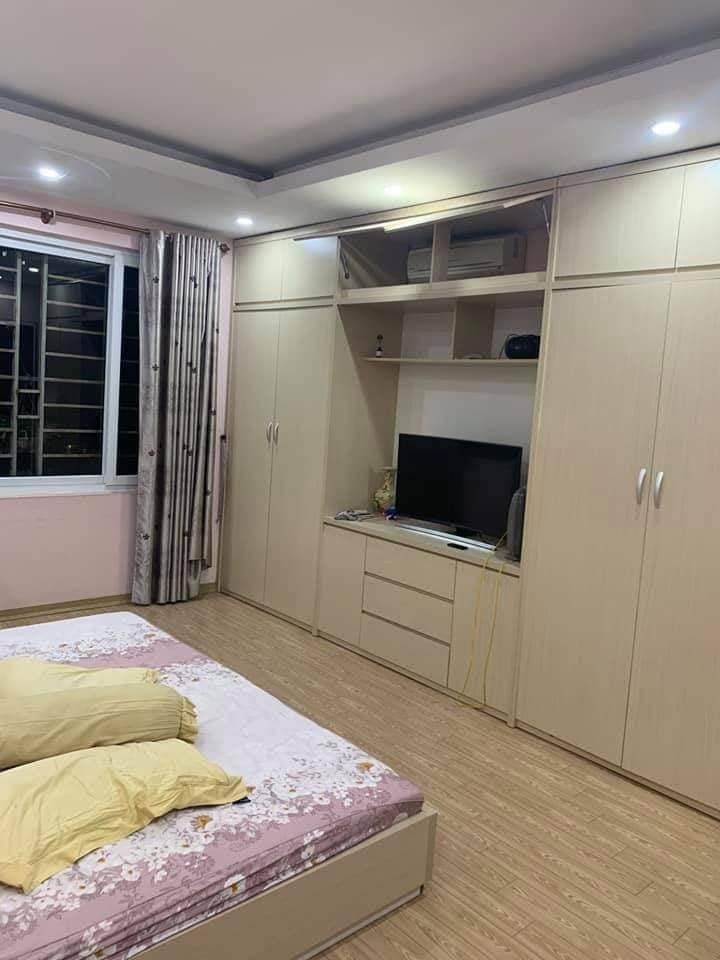 BÁN NHÀ NHÂN HOÀ, THANH XUÂN, GIÁ 3.65 TỶ. DT : 36m2x 4,5 tầng x 4.1m mặt tiền. NHÀ ĐẸP