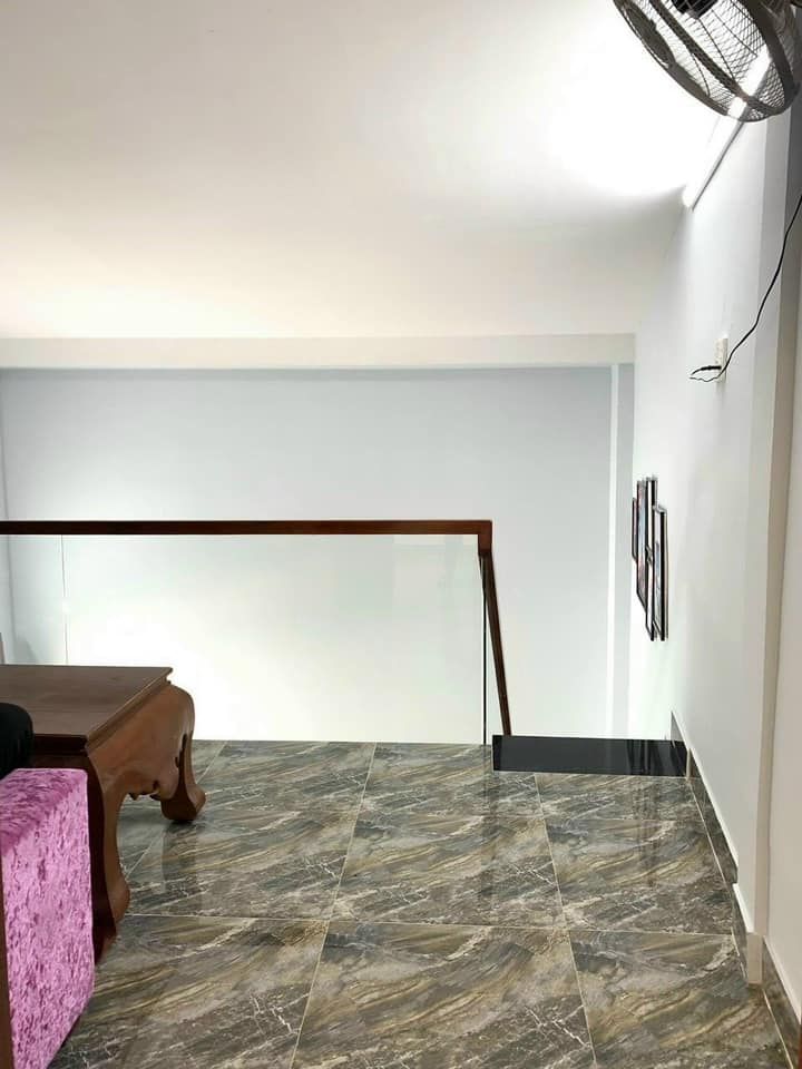 Cho thuê Nhà mặt tiền hẽm Huỳnh Tấn Phát, Quận 7 DT: 4x8m, DTSD: 60m2; Hướng Bắc