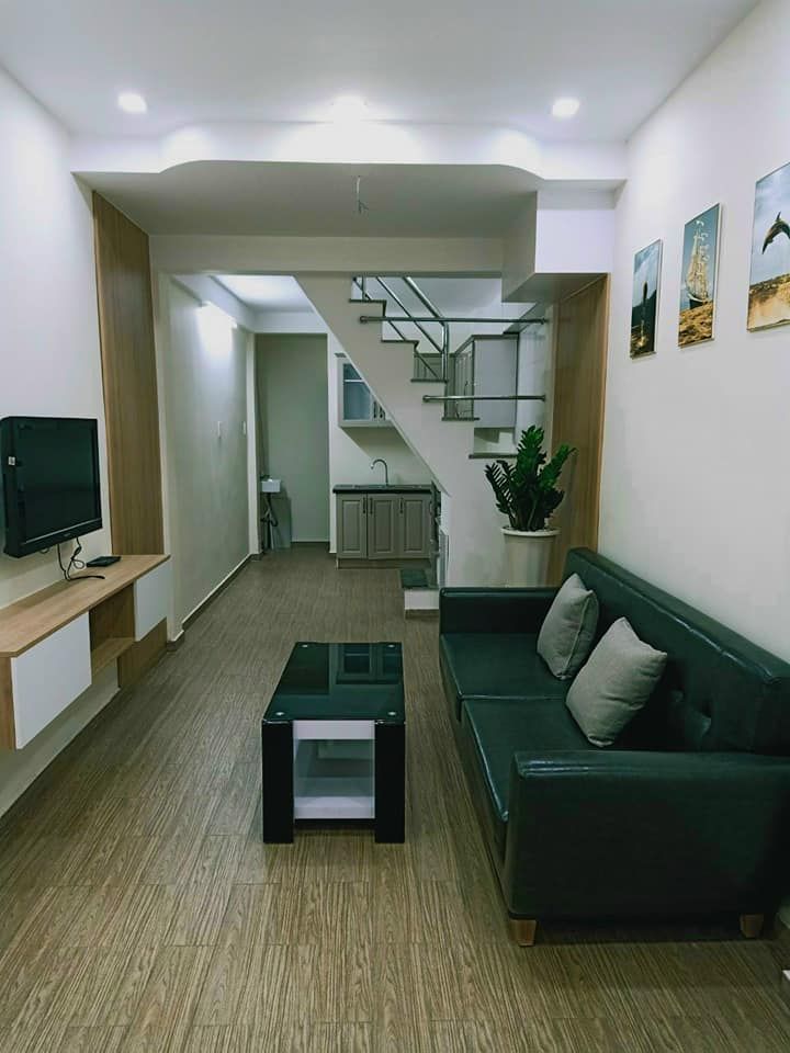 NHÀ NGUYỄN KIỆM P4 GÒ VẤP Diện tích : 3m x 11m Cấu trúc : 1 trệt 2 lầu 4PN 3 WC