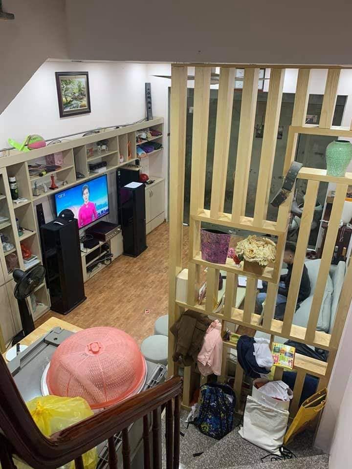BÁN NHÀ NHÂN HOÀ, THANH XUÂN, GIÁ 3.65 TỶ. DT : 36m2x 4,5 tầng x 4.1m mặt tiền. NHÀ ĐẸP