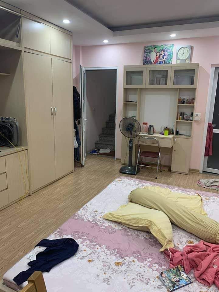 BÁN NHÀ NHÂN HOÀ, THANH XUÂN, GIÁ 3.65 TỶ. DT : 36m2x 4,5 tầng x 4.1m mặt tiền. NHÀ ĐẸP