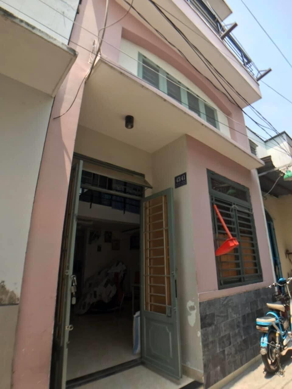 Cho thuê phòng và nhà nguyên căn 1 trệt 1 lầu 1 lửng ( 2 phòng ngủ) 987 Phạm Văn Đồng Thủ Đức