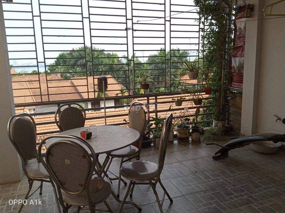 CHO THUÊ NHÀ RIÊNG ngõ Đặng Thai Mai, quảng an, tây hồ - diện tích 68m2 x4 tầng.