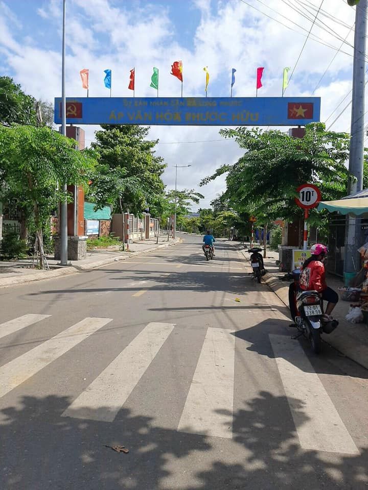 bán đất 16x50m Long Phước gần cổng chào Phước Hữu, Long Phước. Thích hợp cho A/c nào làm nhà vườn