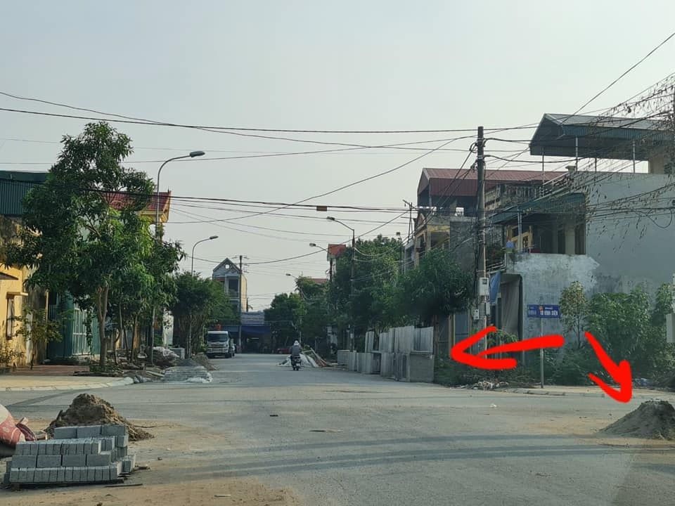 Chính chủ cần bán lô nhánh đường Trần Nguyên Hãn Vị trí rất gần với nút giao đường 42m Lê Duẩn