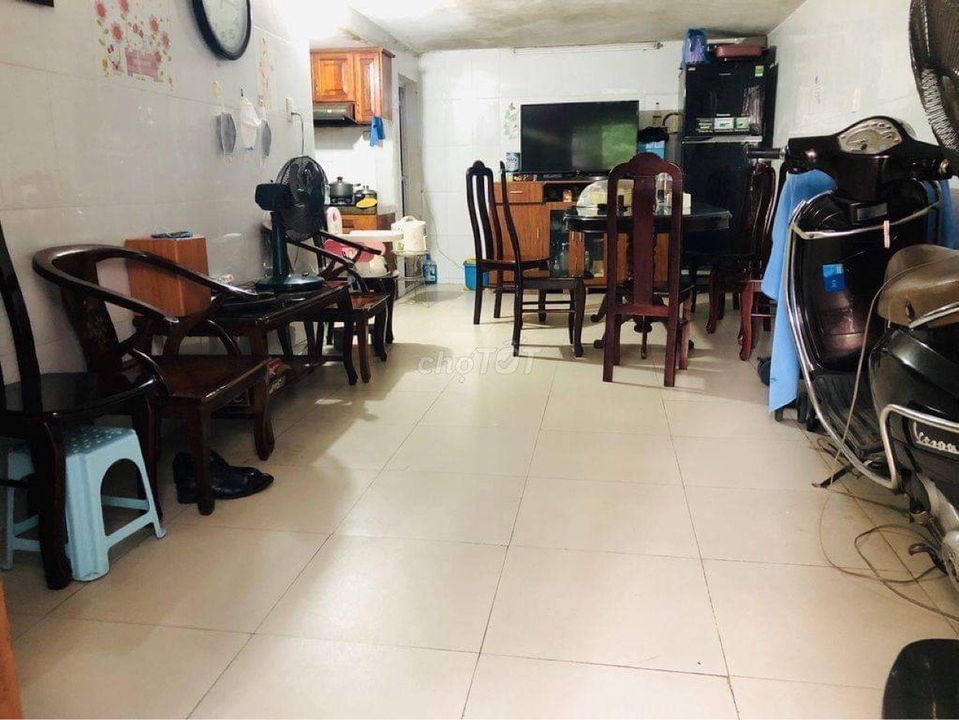 Cho thuê nhà ngõ 40 Tô Vĩnh Diện Nhà 2 mặt thoáng,Mặt tiền 5,15m, DT 40m2 ngõ rộng