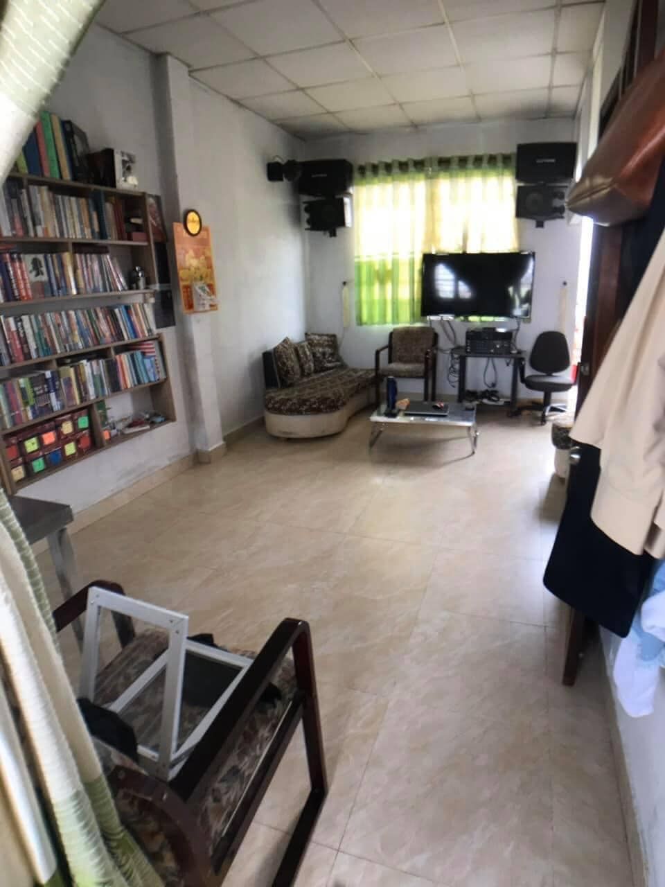 Cho thuê phòng và nhà nguyên căn 1 trệt 1 lầu 1 lửng ( 2 phòng ngủ) 987 Phạm Văn Đồng Thủ Đức