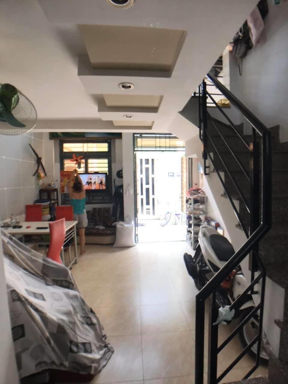 Cho thuê phòng và nhà nguyên căn 1 trệt 1 lầu 1 lửng ( 2 phòng ngủ) 987 Phạm Văn Đồng Thủ Đức