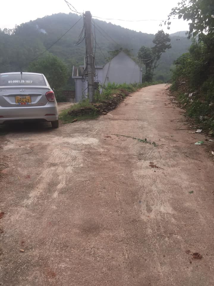 Bán lô đất với Dt gần 10h ô tô đi đường bê tông vào tận đất lương Sơn Hoà Bình