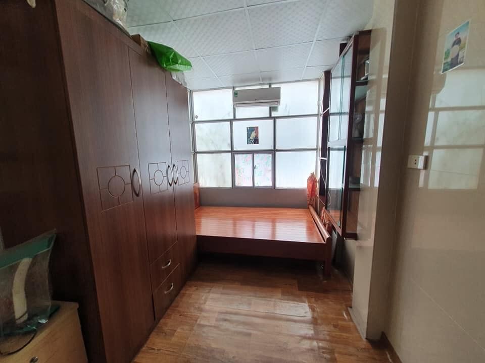 Bán nhà PHố Khương Thượng 26m x 3 tầng,mặt tiền 4.3,giá 2.8 tỷ