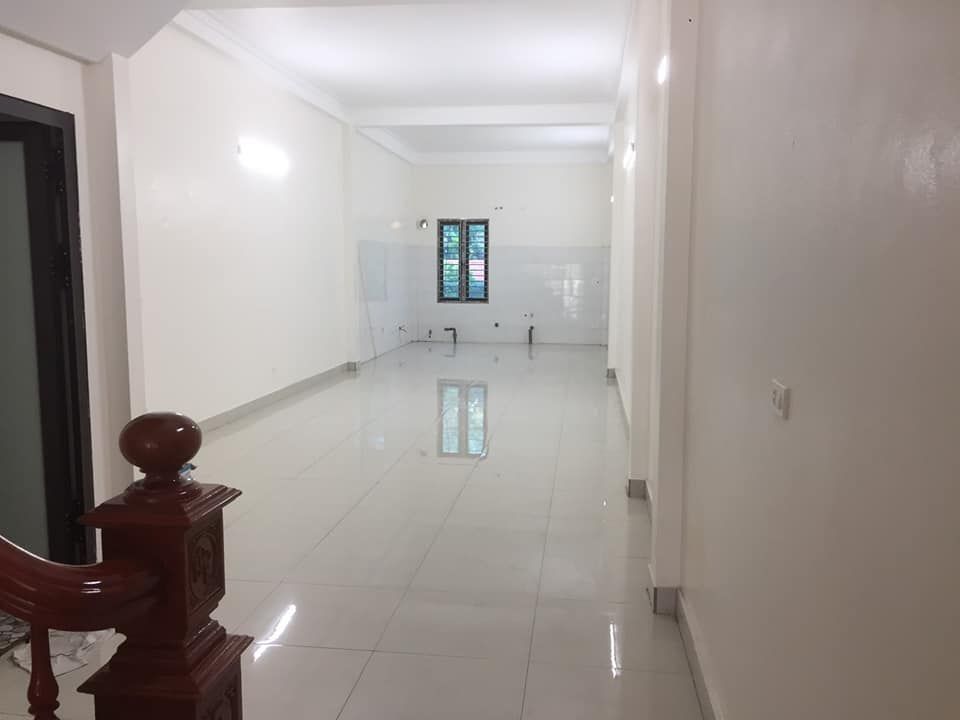 CHO THUÊ NHÀ 3 TẦNG Gần chợ Nếnh. Trên trục được đi từ Phúc Lâm qua Nếnh, phía bên phải