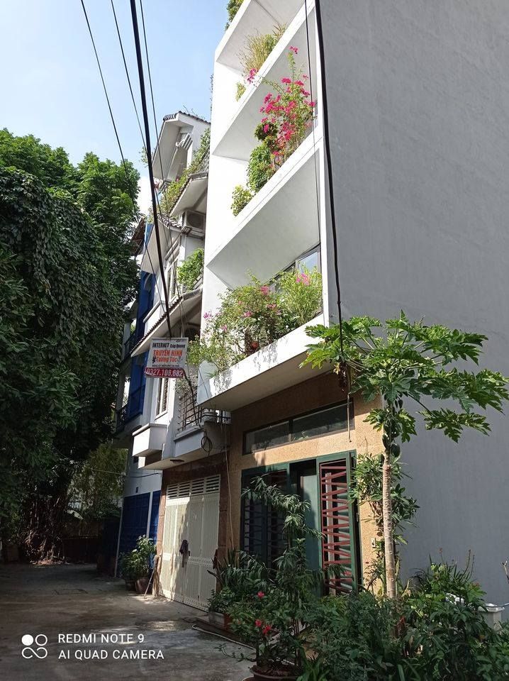 BÁN NHÀ PHỐ BỒ ĐỀ, DT 35m,5 tầng, MT 5,2m. Giá 3,3 tỷ: 094.235.8688