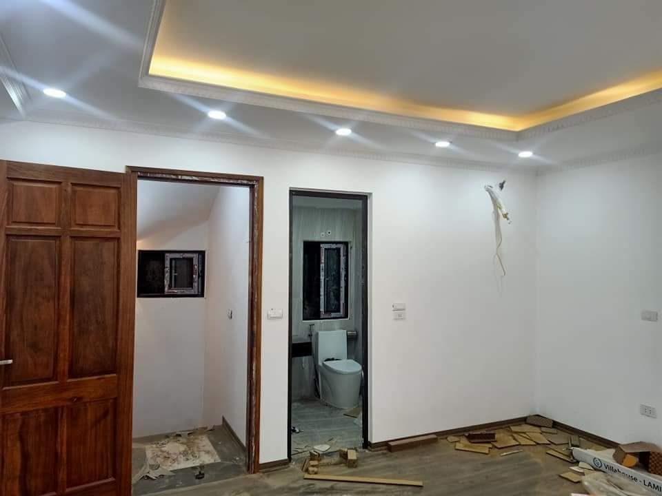 BÁN NHÀ THÁI THỊNH ÔTÔ ĐỖ CỬA 10M Ô TÔ TRÁNH KINH DOANH SPA, VĂN PHÒNG ĐỈNH