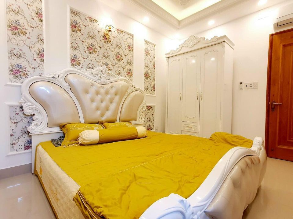 Bán nhà như hình Phường 6. Gò Vấp ( ngay gần đoạn chợ An Nhơn) Đường ô tô chạy vô nhà