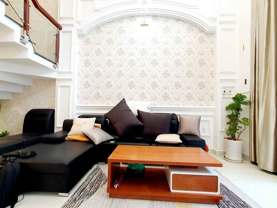 Bán nhà như hình Phường 6. Gò Vấp ( ngay gần đoạn chợ An Nhơn) Đường ô tô chạy vô nhà