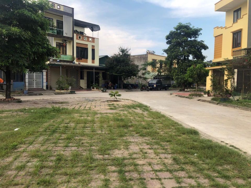 Chính chủ gửi bán ô đất tuấn thành Hạ Long 100m2 mt 5m Đối diện công viên vườn hoa