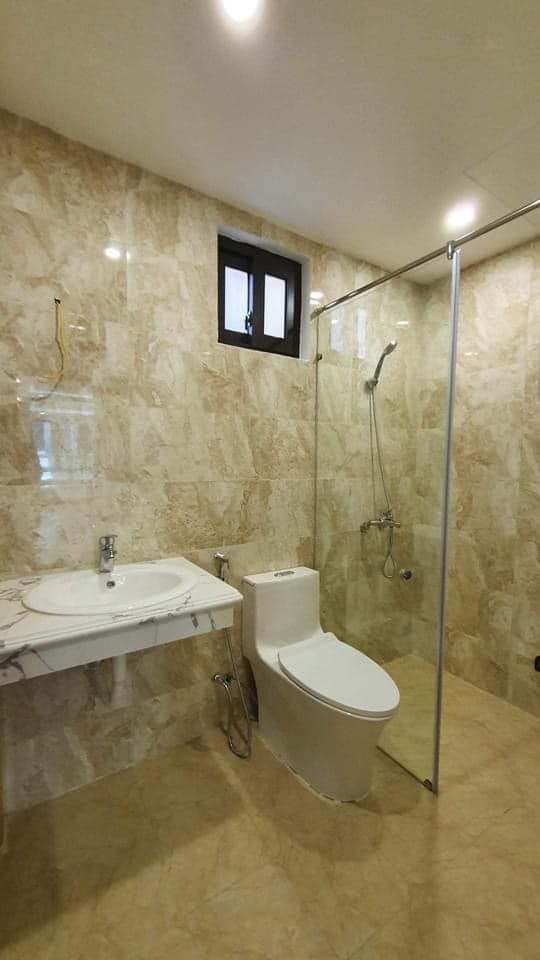 Bán nhà lô góc-1 nhà ra phố- ô tô đỗ cửa-55m x 5 tầng, mặt tiền 4.2m. Giá chỉ còn 3.48tỷ- Tân Mai