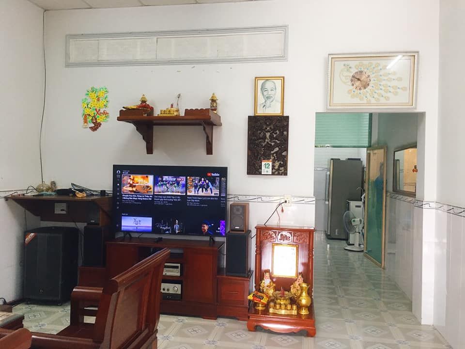 Cần bán nhà đẹp sổ riêng , dọn vào ở ngay . Vị trí nhà thuộc kp1 Tân hiệp, gần chợ nhỏ