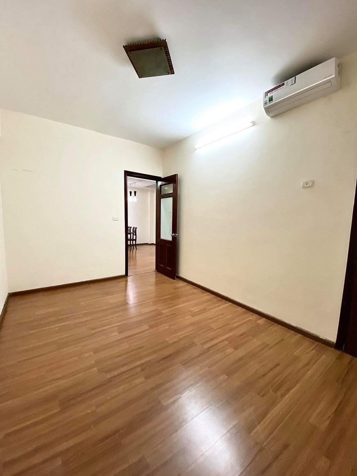 Cho thuê chung cư 195 Đội Cấn, Ba Đình Diện tích 70m2, 2 phòng ngủ, 2 nhà vệ sinh, 1 khách, 1 bếp
