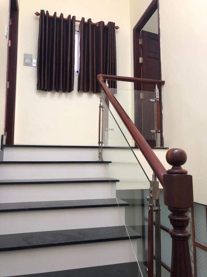 Cho thuê nhà nguyên căn hẻm 1027 Huỳnh Tấn Phát, p Phú Thuận, quận 7 Diện tích nhà 4m x13m.