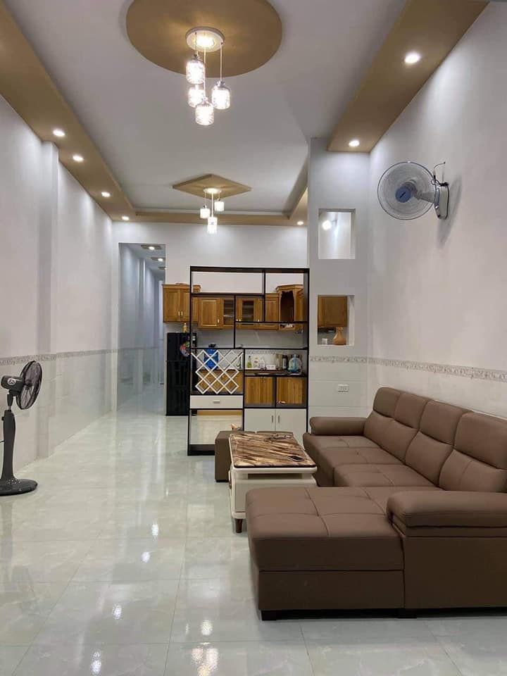Bán Nhà mới gần trạm y tế, UBND phường Tân Xuân. Dân cư đông đúc. Đường rộng 9m. An ninh tốt.