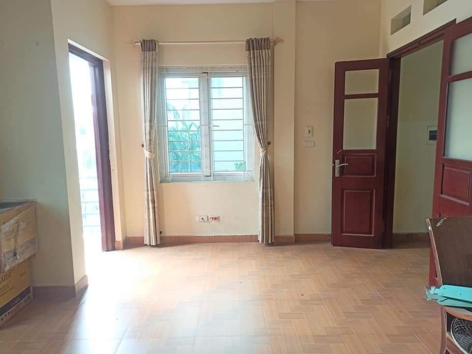 BÁN NHÀ LÔ GÓC - Ô TÔ TRÁNH - KINH DOANH TỐT - CỔ LINH - LONG BIÊN. 55m2 x 4 tầng x 5 mặt tiền
