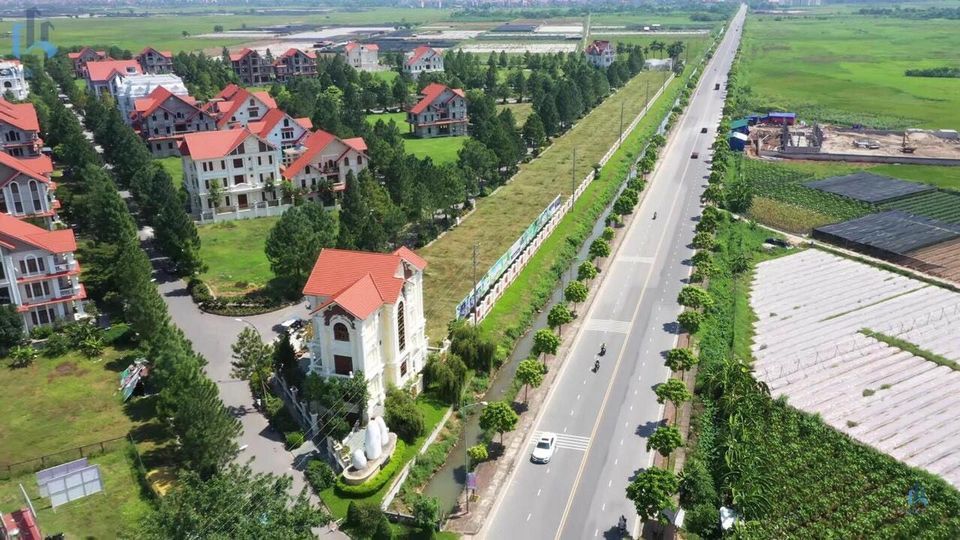 CHÍNH CHỦ CẦN BÁN 400M2 ĐẤT XÂY BIỆT THỰ THEPHOENIX ĐAN PHƯỢNG dãy C25 Mặt Tiền: 16m, dài 25m