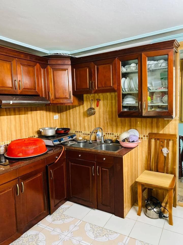 Bán nhà Lĩnh Nam, Hoàng Mai - 3 thoáng- ngõ nông- ô tô đỗ gần 41m x 4 tầng. Giá chỉ 2.18 tỷ