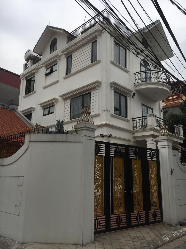 Thanh lý Gấp, 70m2 đất, Giang Biên, Long Biên, Ô tô tránh, 3 tỷ hơn Vị trí cực thuận lợi