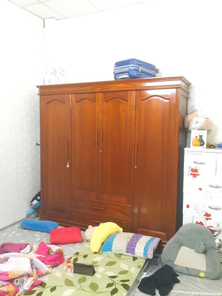 Cần bán nhà đẹp sổ riêng , dọn vào ở ngay . Vị trí nhà thuộc kp1 Tân hiệp, gần chợ nhỏ