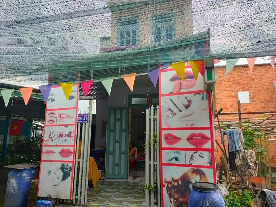 Cần Bán nhà lầu trệt sổ Hồng riêng . giá rẻ nhất dĩ An giá nào cũng bán. đường bê tông gần 5m sạch