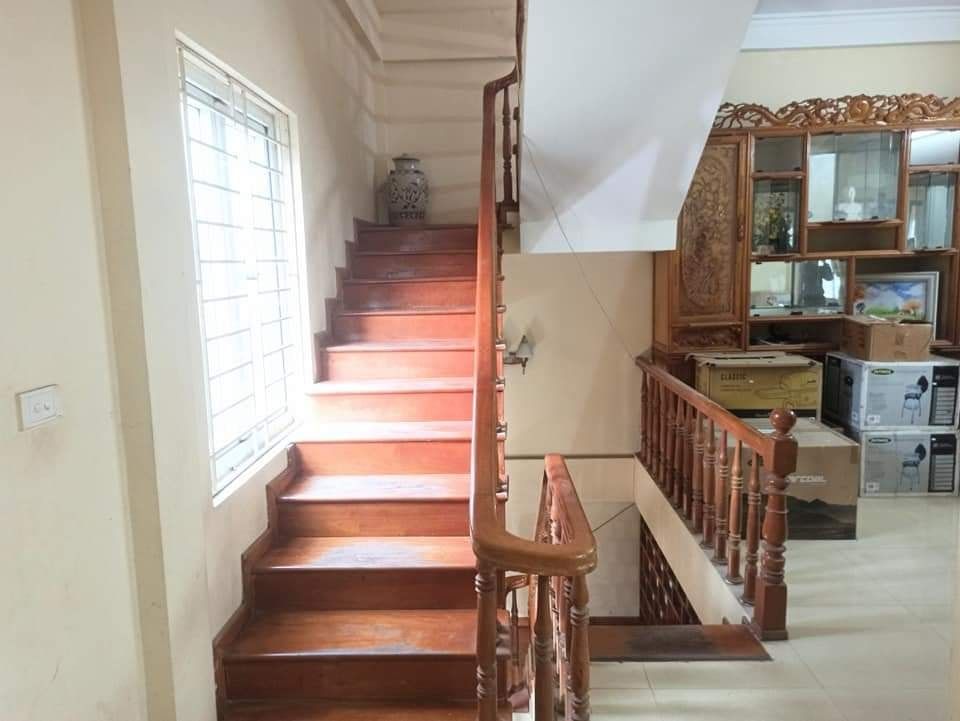 BÁN NHÀ LÔ GÓC - Ô TÔ TRÁNH - KINH DOANH TỐT - CỔ LINH - LONG BIÊN. 55m2 x 4 tầng x 5 mặt tiền