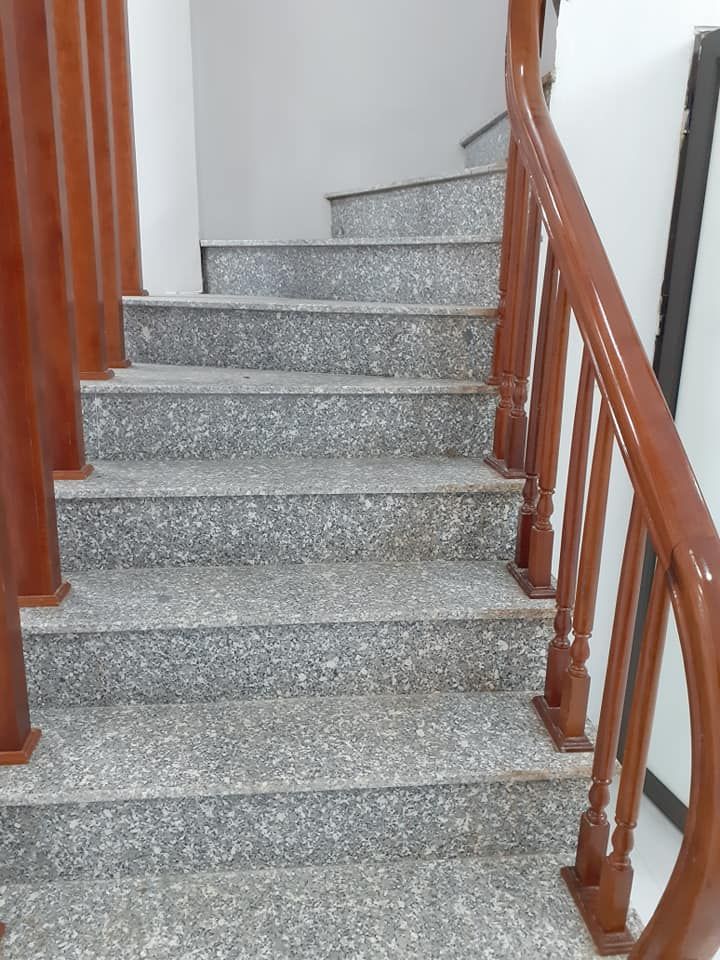 Bán nhà 36M *4 tầng Liên Ninh Thanh Trì. 36m2*4T mới kết cấu móng bè, khung bê tông kiên cố