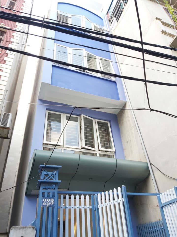 Chính chủ bán nhà 70m2, 5 tầng, ô tô đỗ Cửa, số 223 ngõ 211 khương trung, kinh doanh tốt ngõ rộng.