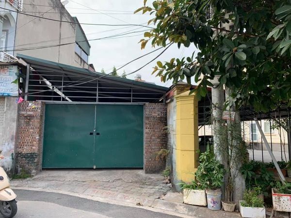Thanh lý Gấp, 70m2 đất, Giang Biên, Long Biên, Ô tô tránh, 3 tỷ hơn Vị trí cực thuận lợi