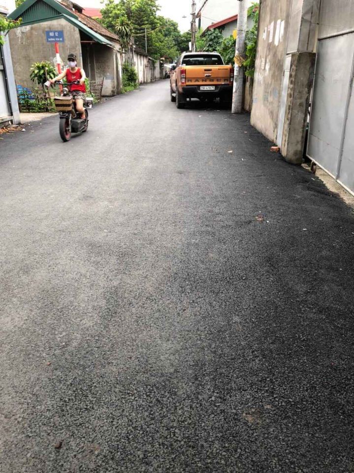 cần bán mảnh đất 48m mặt tiền 4m hâụ tại kim chung hoài đức . hai mặt thoáng . Đường hai ô tô chánh