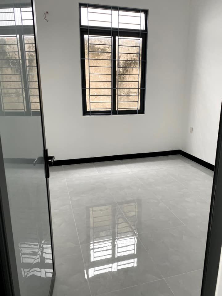 Cần bán căn nhà P9 đường Lộ Ma Mỹ Tho gần công an thành phố trường cao đẳng y tế, chợ