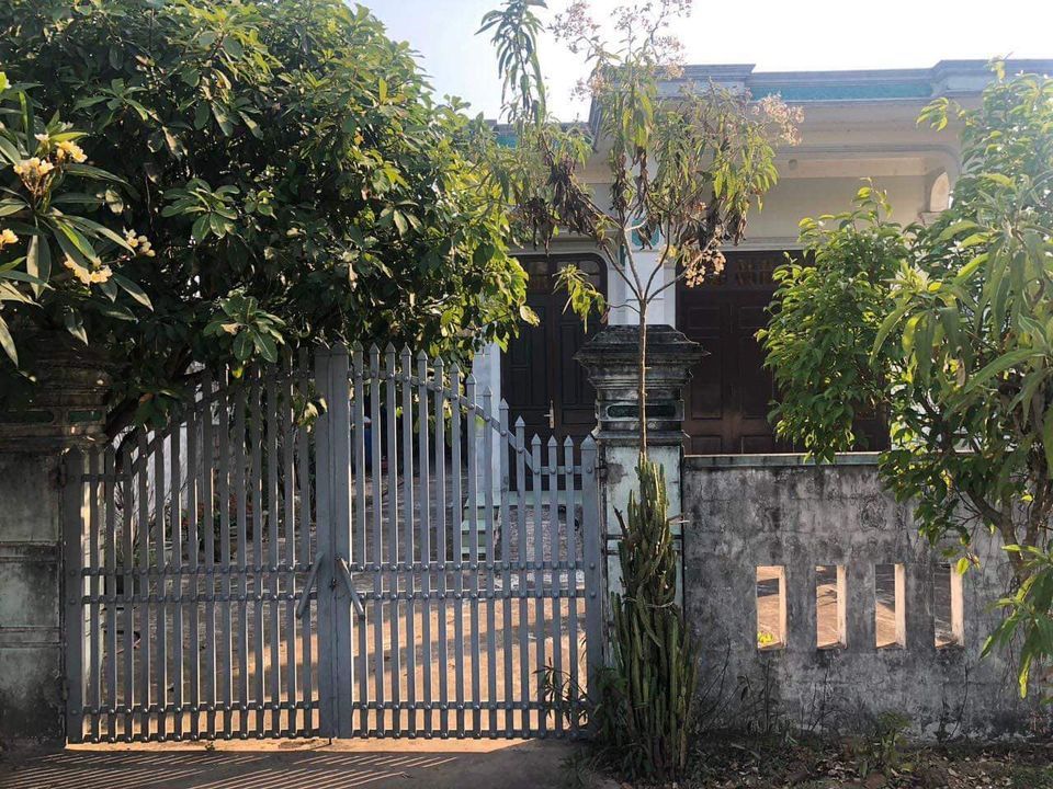Bán đất Gần biển Nhật lệ, cũng gần Sân bay Dt 9,5x20 ,nở hậu 10,5.Nguyễn Hữu Hào Quang Phú ĐỒNG HỚI