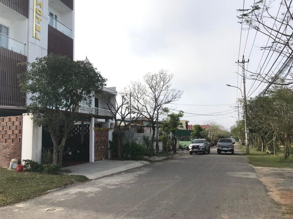 Bán đất Gần biển Nhật lệ, cũng gần Sân bay Dt 9,5x20 ,nở hậu 10,5.Nguyễn Hữu Hào Quang Phú ĐỒNG HỚI