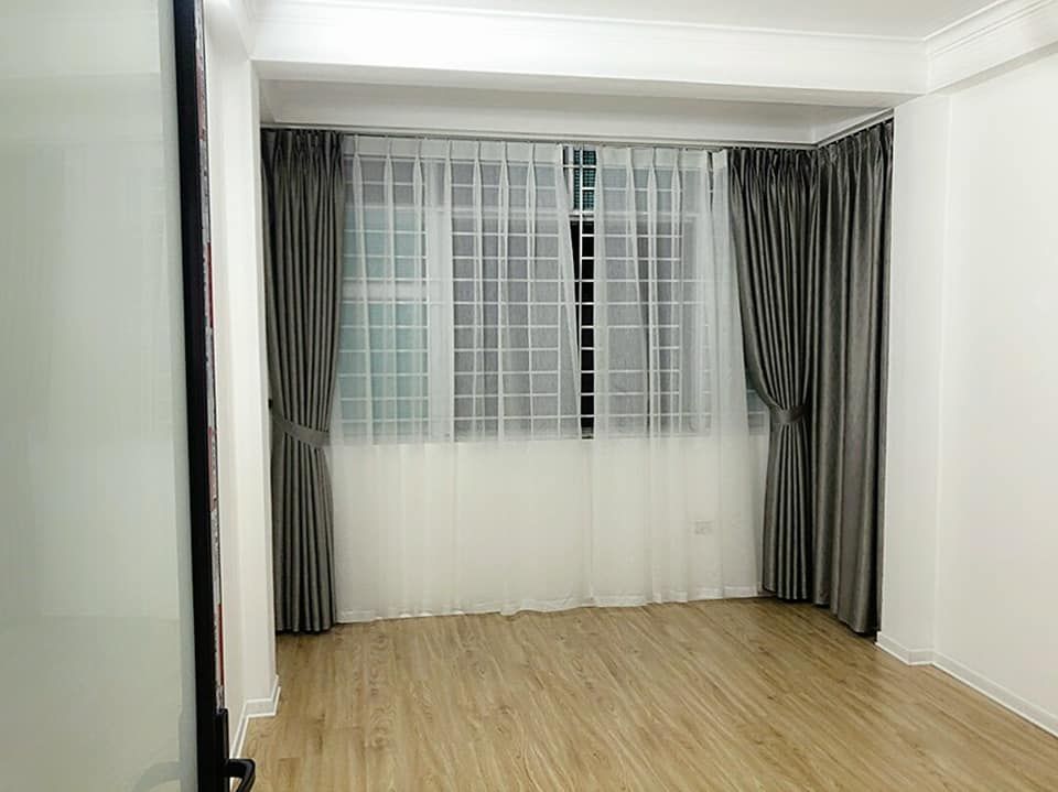 Chủ nhà chuyển công tác cần bán căn nhà riêng phố Tô Vĩnh Diện Nằm trong khu vực nhiều khu phân lô