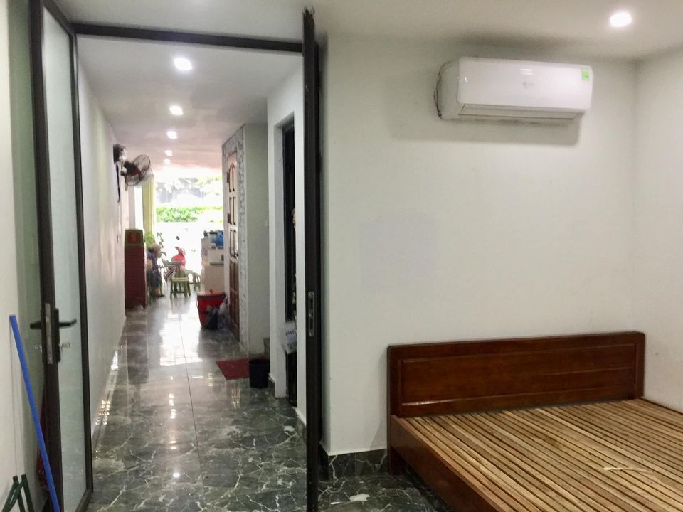 Rinh nhà mặt phố giá covid kinh doanh mọi sản phẩm, dịch vụ đối diện chug cư quận hai bà trưng.