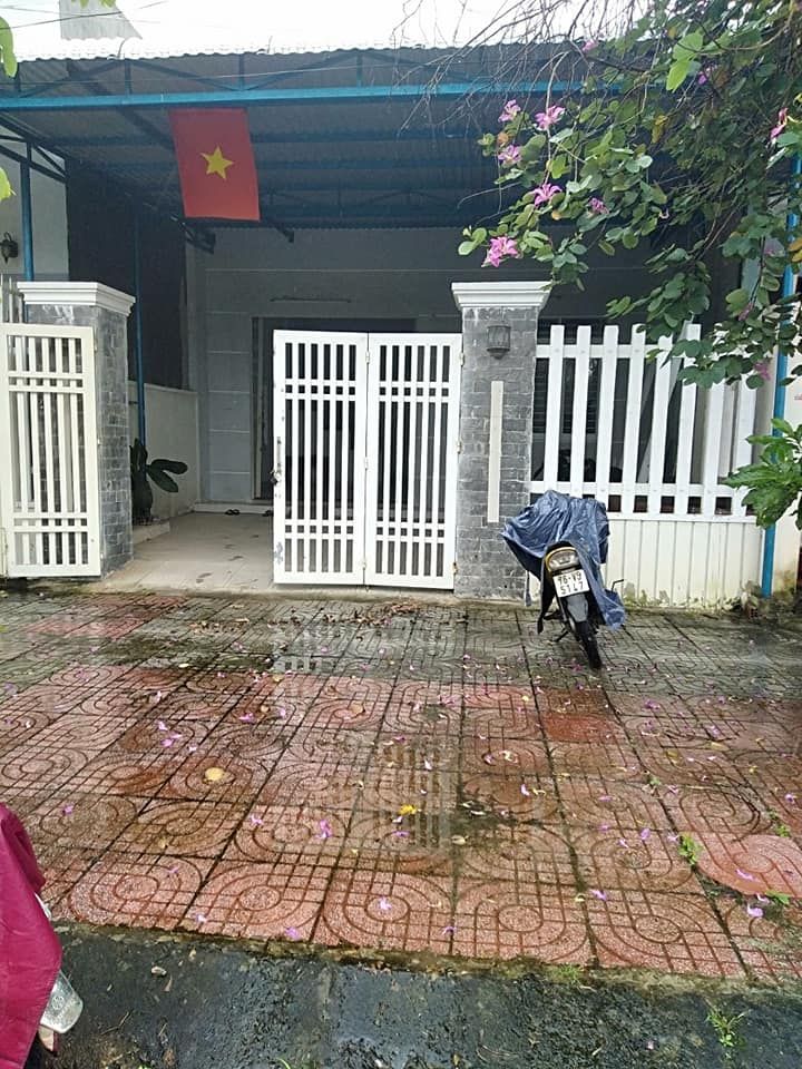 Bán nhà Kdc nghĩa dũng quảng ngãi dt 7 x 18 hướng bắc ,đường nhựa rộng vỉa hè đều có