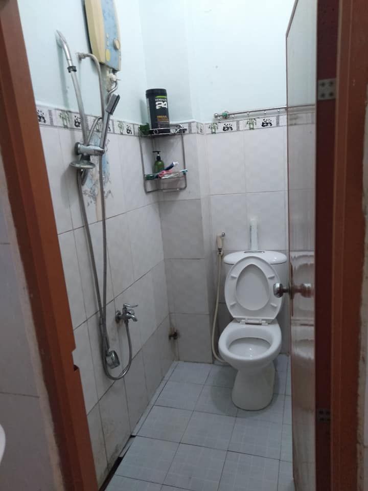 Cho thuê nhà nguyên. MỘT trệt lầu. đường 14, phường linh chiểu, thủ Đức. Gần chợ thủ Đức.