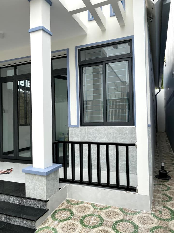 Cần bán căn nhà P9 đường Lộ Ma Mỹ Tho gần công an thành phố trường cao đẳng y tế, chợ