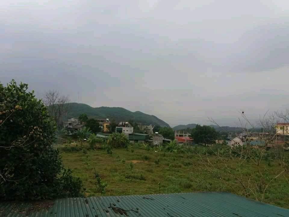BÁN ĐẤT TRUNG TÂM HUYỆN HÀM YÊN. KM 43 Tại km 43 thi trấn tân yên