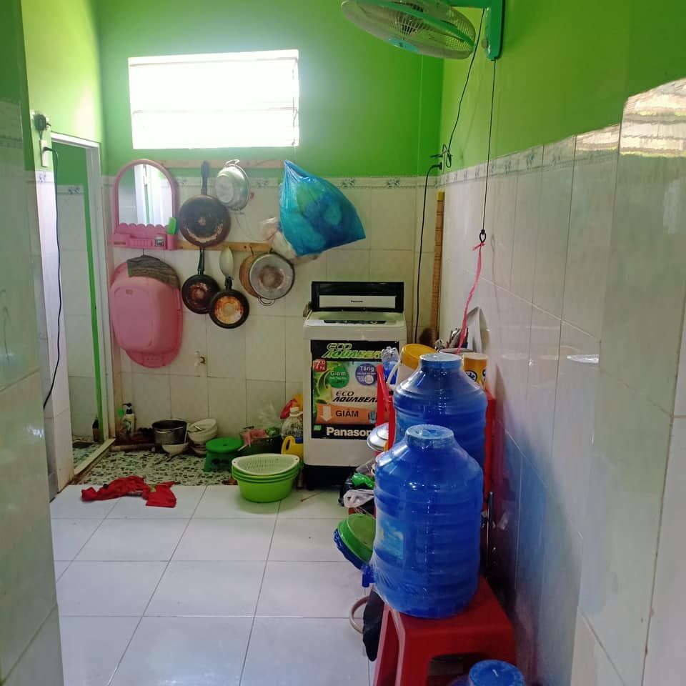 Do kẹt tiền cần bán 1 căn nhà. Xã Trung An Gần Big C Gần Trường học Gần Chợ. Diện Tích 4*16. 1 lầu