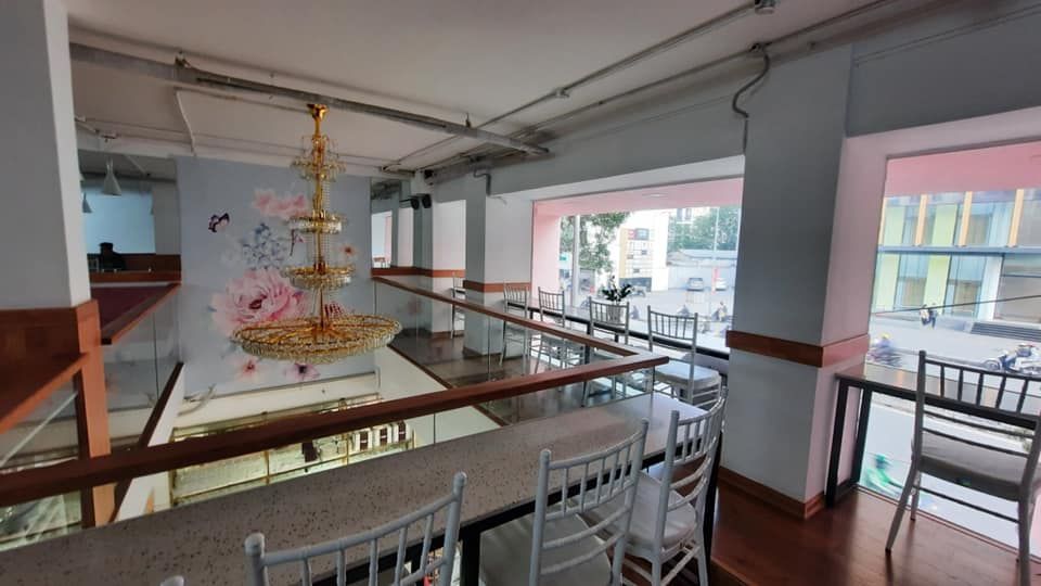 Cần bán căn nhà mặt phố Chùa Bộc, nhà đẹp Nở Hậu, tọa lạc trên con phố đẹp và nổi tiếng của Hà Nội
